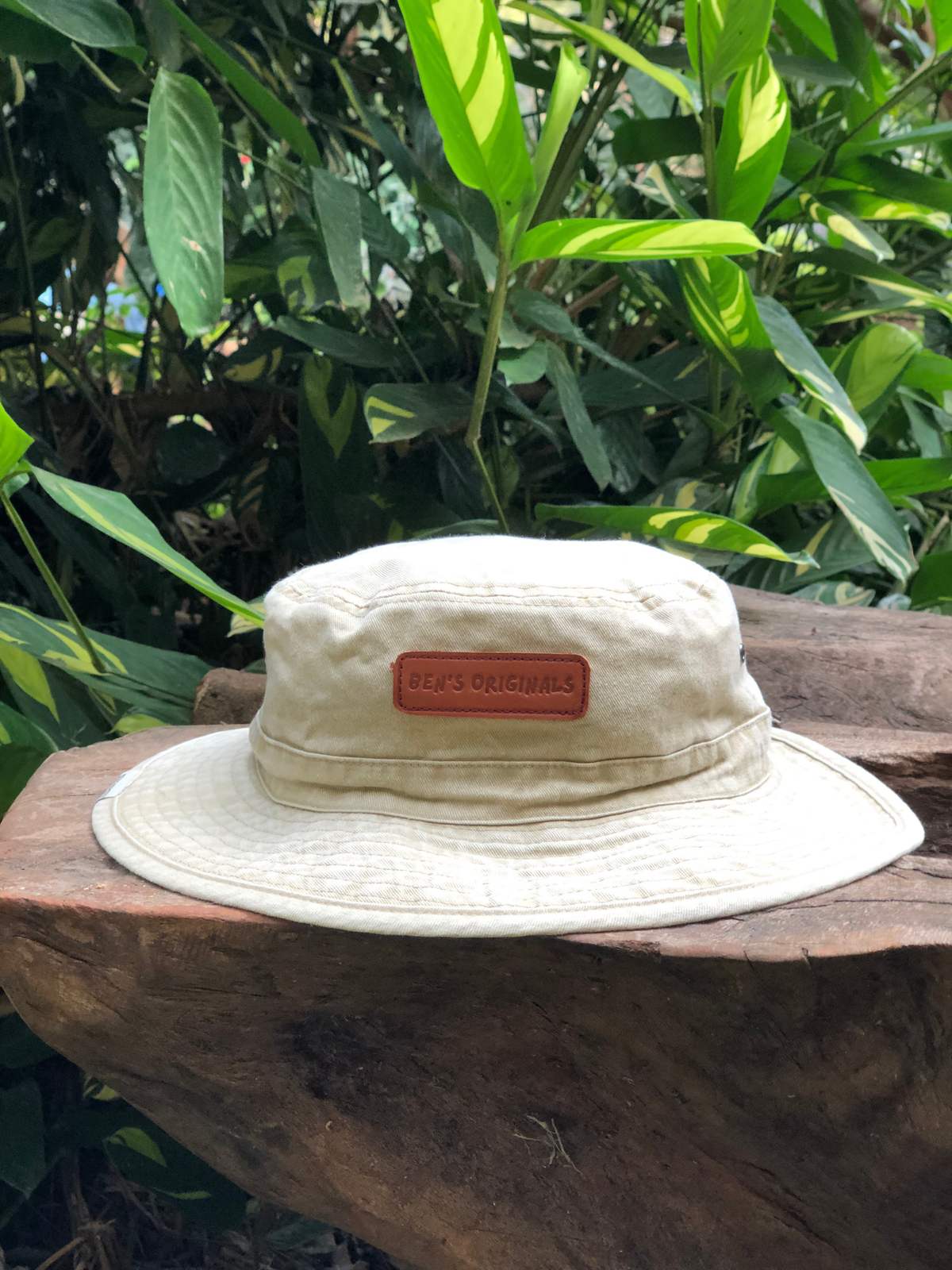 Bush Hat - Faded  Cream