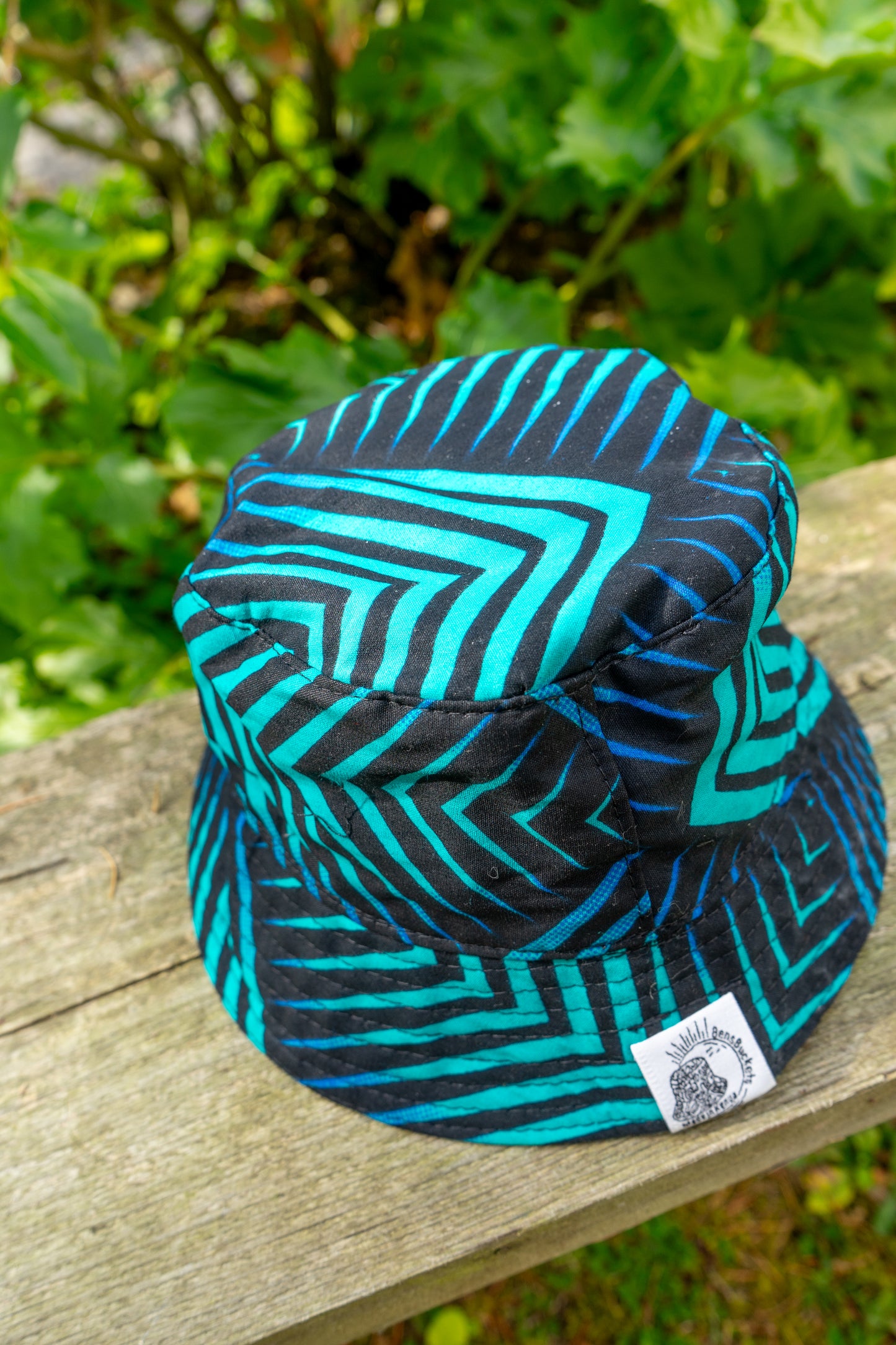Green Arrows Bucket Hat